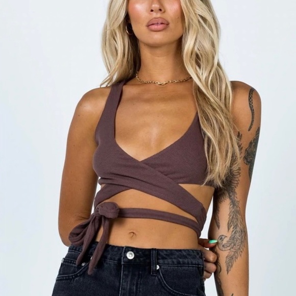 princess polly wrap around tie top - Picture 2 of 5